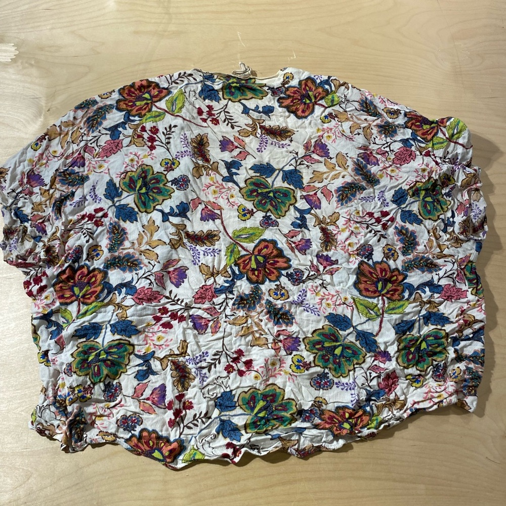 Style Rack Short Sleeve Cardigan Medium (LF) - Picture 11 of 14